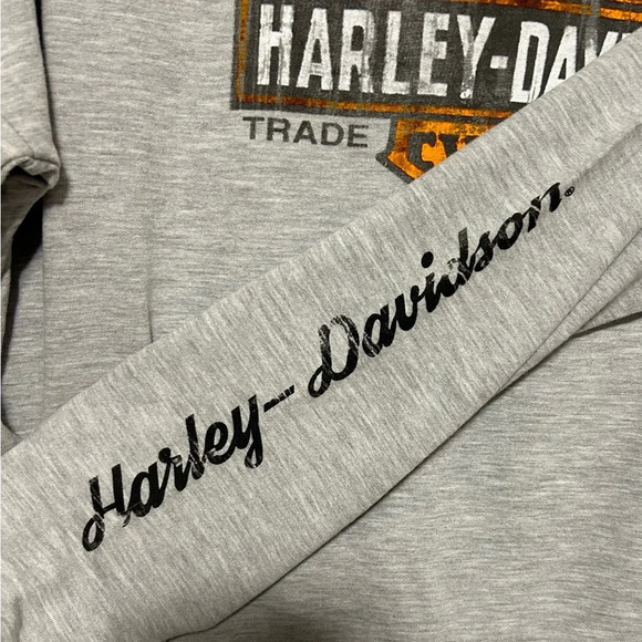 Harley-Davidson® Women's Distressed Elongated B&S Long Sleeve, Gray Size 2X - Picture 6 of 9